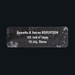 Modern winter snowflakes chalkboard wedding<br><div class="desc">Modern winter snowflakes chalkboard wedding address label. Stylish,  elegant and original black chalkboard with white snowflakes background. A black and white elegant wedding theme perfect for winter wonderland,  Christmas wedding theme.The text is fully customisable</div>