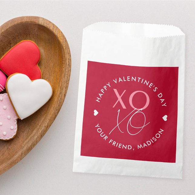 Modern XOXO Red and Pink Valentine's Day Favour Bags (Creator Uploaded)