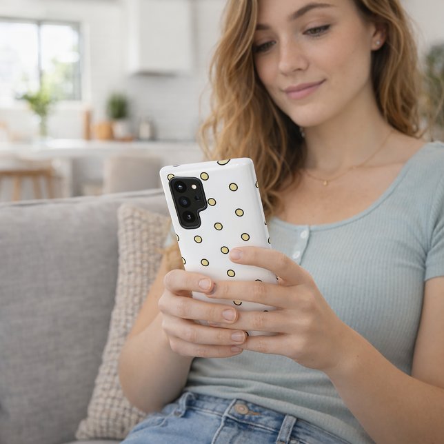 Modern Yellow Circle Dot Pattern Repeat Samsung Galaxy S22 Ultra Case (A phone case with a circle pattern done in yellow and black on a white background.)
