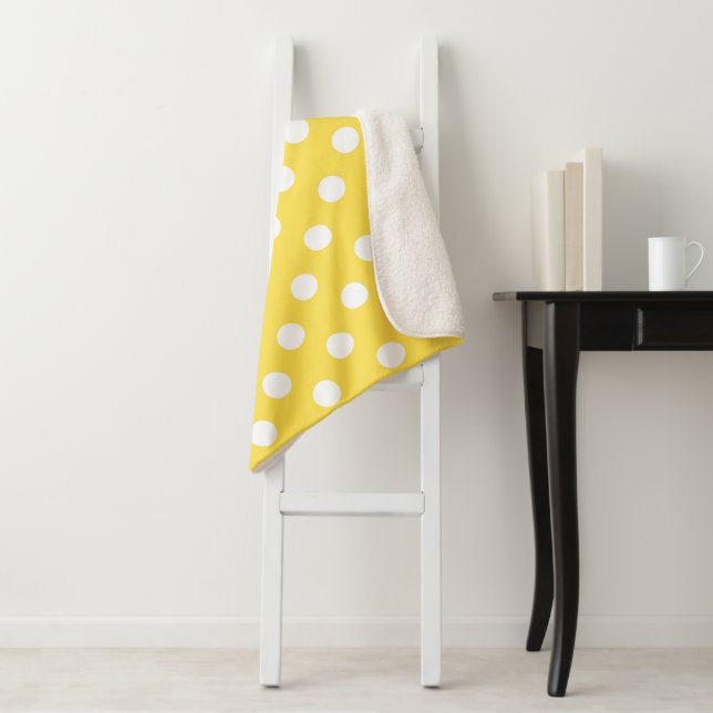 Modern Yellow Polka Dots Pattern Sherpa Blanket (In Situ)
