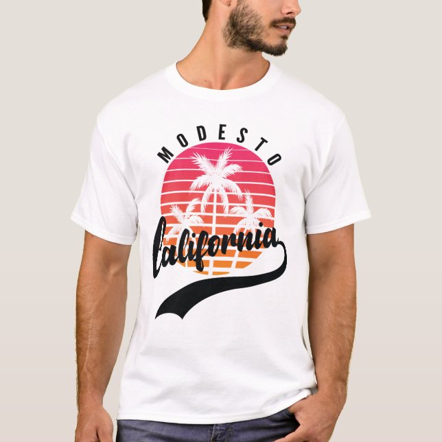 Modesto, California Retro Sunset Men's T-Shirt (Front)