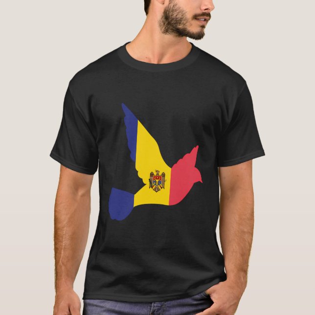 Moldova Flag Moldova T-Shirt (Front)