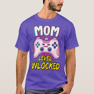 Mom Level Unlocked Pregnancy Announcement Gamer Mo T-Shirt