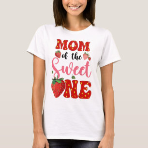 Mom Of Sweet One Strawberry Frist 1st Birthday Gir T-Shirt