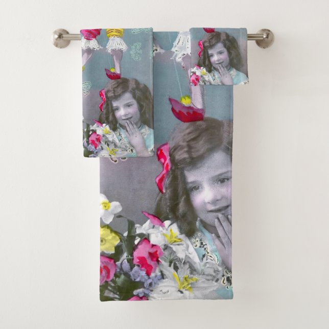 Mon petite coeur dans ce baiser 2 bath towel set (Insitu)