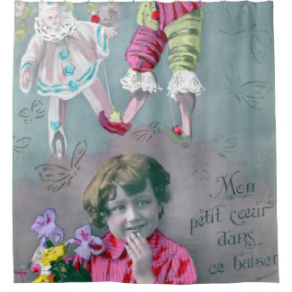 Mon petite coeur dans ce baiser  shower curtain