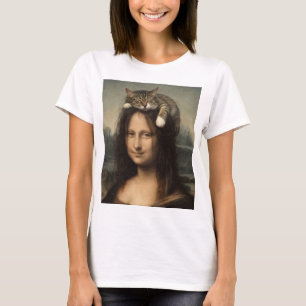 Mona Lisa With Sleeping Cat                        T-Shirt
