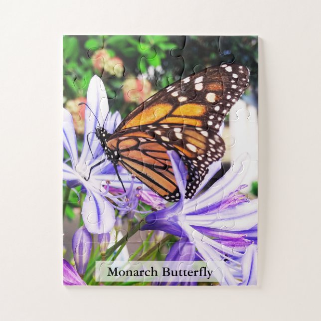 Monarch Butterfly Pollinating Insect 30Pcs Jigsaw Puzzle (Vertical)