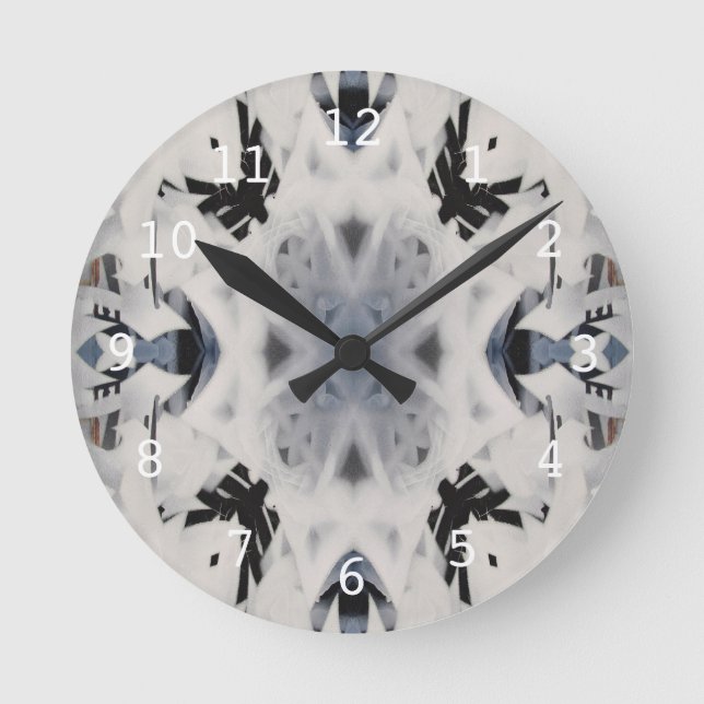 Mono kaleidoscope graffiti pattern round clock (Front)