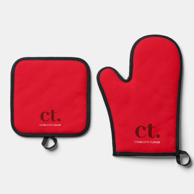 Monogram Initial Name Red Oven Mitt & Pot Holder Set (Front)