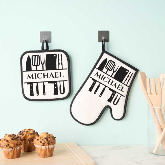 Monogram Name BBQ Chef Cook Grilling Oven Mitt & Pot Holder Set (Insitu(Hanging))