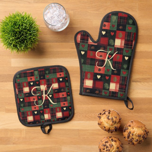 Monogram Rustic Country Red Green Plaid Hearts  Oven Mitt & Pot Holder Set (Top Down)