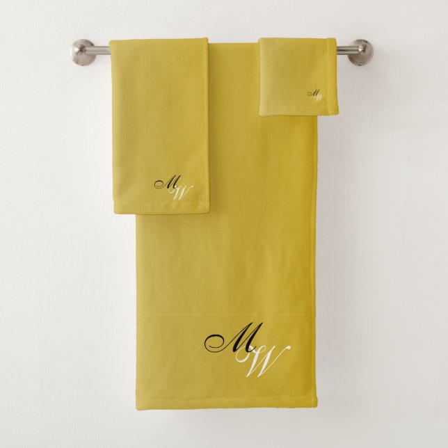 Monogrammed Gold Coloured Bath Towel Set (Insitu)