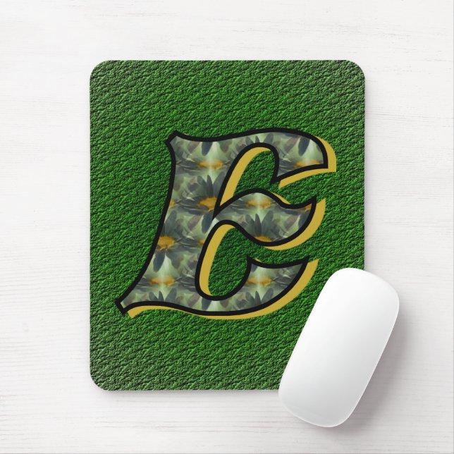 Monogrammed Initial E Daisies Mousepad (With Mouse)