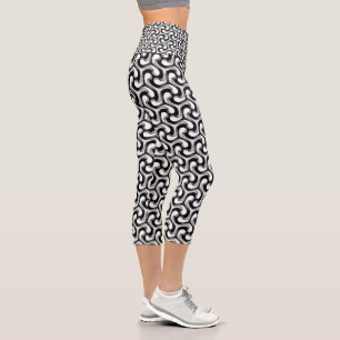 MonoMax Black+White Pattern Optical Swirl Capri Leggings