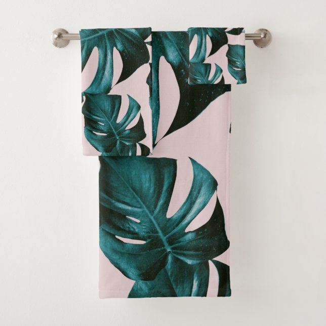 Monstera Leaves Pattern #4 Bath Towel Set (Insitu)