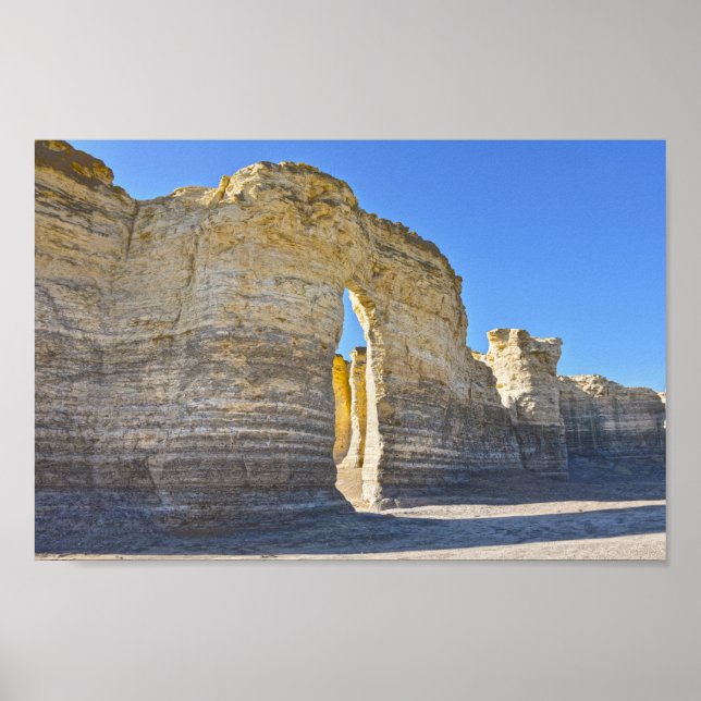 Monument Rocks Key Hole Arch, Kansas Poster (Front)