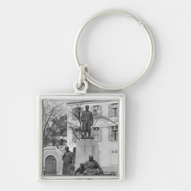 Monument to Emile Zola Key Ring (Front)