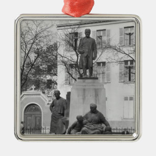 Monument to Emile Zola Metal Tree Decoration