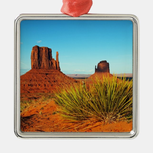Monument Valley, Arizona Metal Tree Decoration (Front)