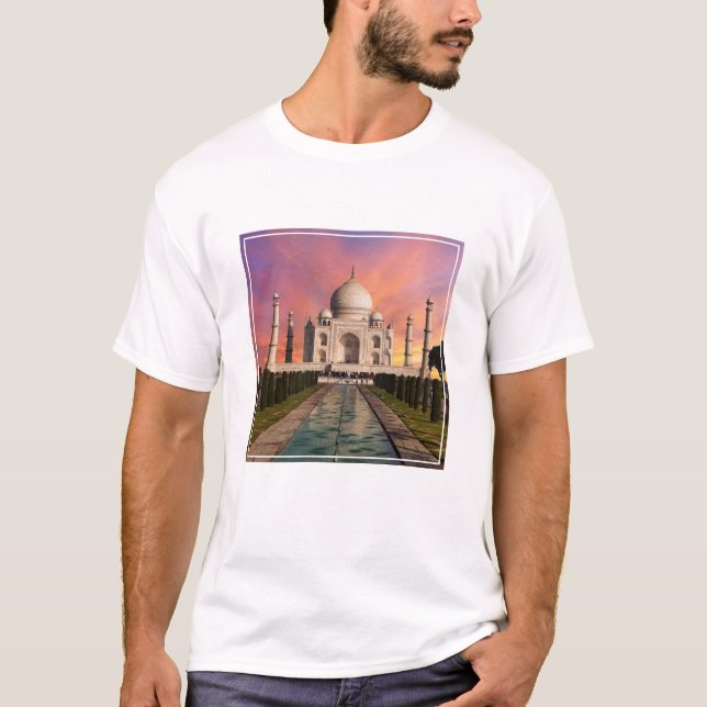 Monuments | Colorful View of the Taj Mahal T-Shirt (Front)