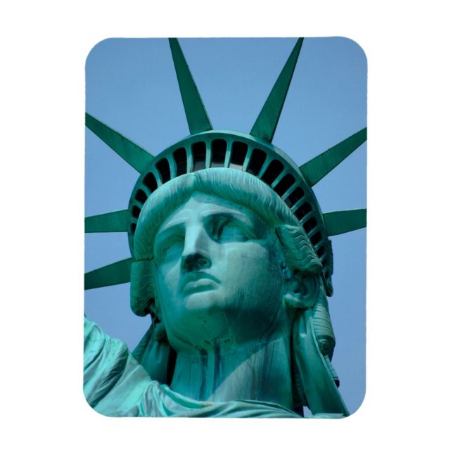 Monuments | Statue of Liberty Face Magnet (Vertical)