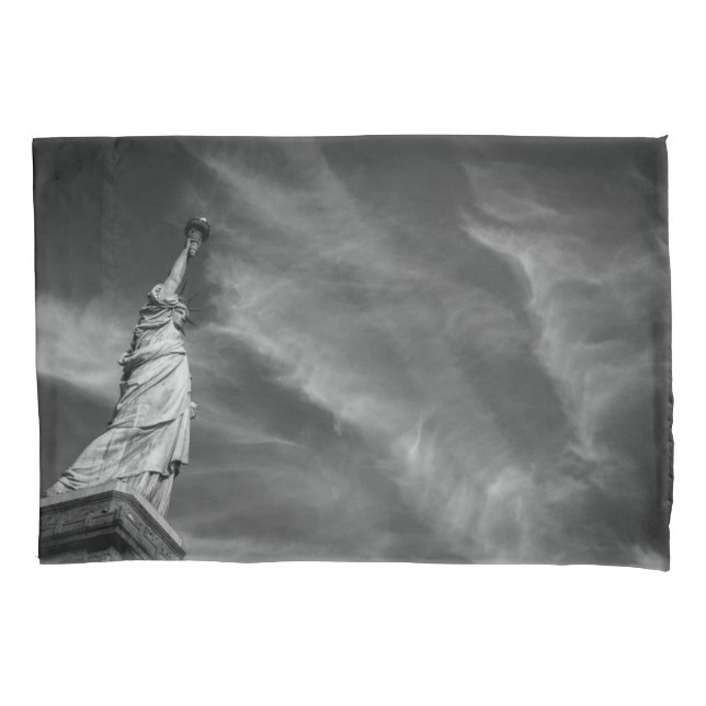 Monuments | Statue of Liberty Manhattan NYC Pillowcase (Front)