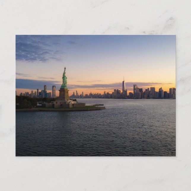 Monuments | Statue of Liberty NYC Postcard (Front)