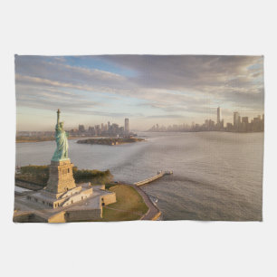 Monuments   Statue of Liberty Tea Towel
