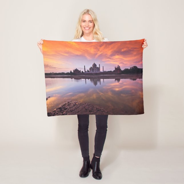 Monuments | Taj Mahal Sunset Fleece Blanket (In Situ)