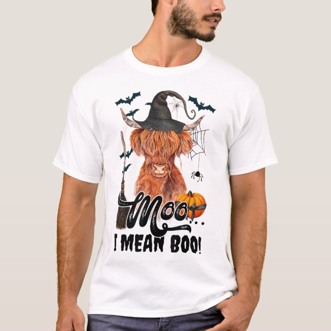 Moo I Mean Boo Witch Scottish Highland Cow  T-Shirt (Front)