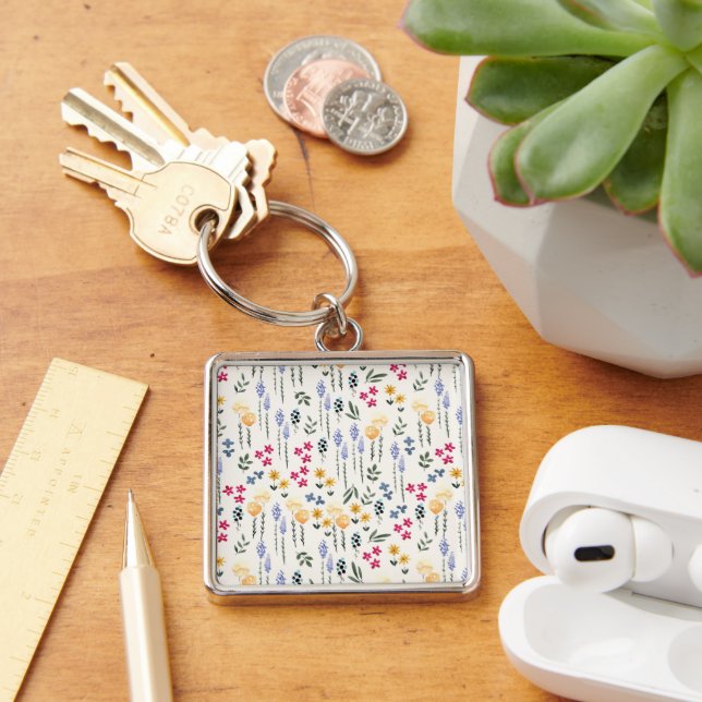 Moody Dark Victorian Botanical Floral Pattern Key Ring (Desk)