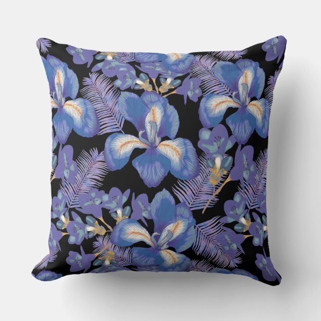 moody iris cushion (Front)