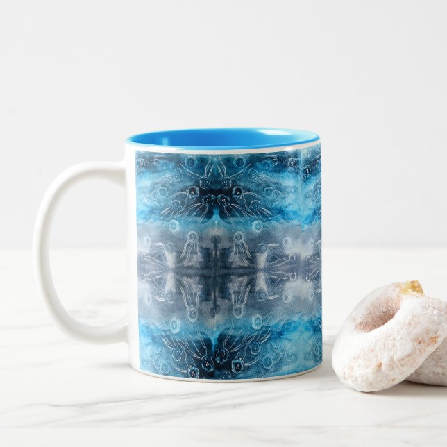 Moon jellyfish batik print Two-Tone coffee mug (With Donut)