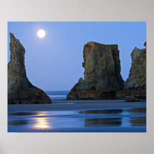 Moonset, Bandon Beach, Oregon. Poster