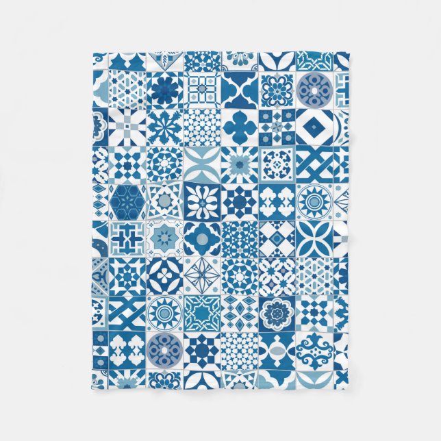Moroccan tile - blue and white fleece blanket (Front)