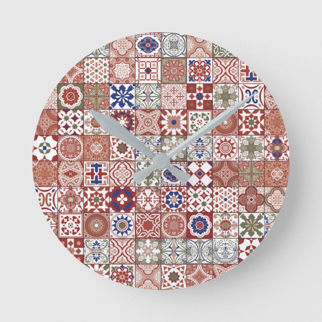 Moroccan tile - burgundy and blue round clock (Front)