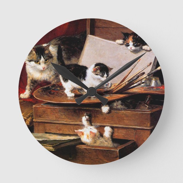 Mother Cat and Kittens on Table Round Clock (Front)