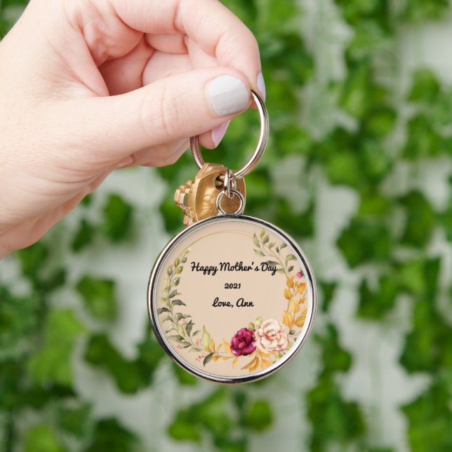 Mother’s Day Keepsake Round Keychain (Hand)