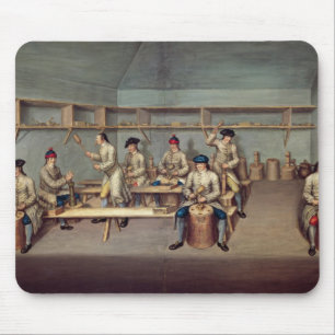 Moulding the Powder Pellets Mouse Mat