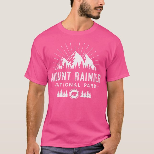 Mount Rainier National Park - Retro Hiking Vacatio T-Shirt (Front)