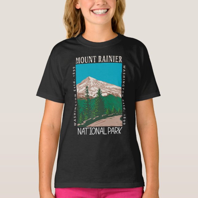 Mount Rainier National Park Vintage Distressed  T-Shirt (Front)