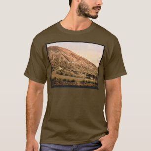 Mount Vesuvius, road and railroad, Naples, Italy v T-Shirt