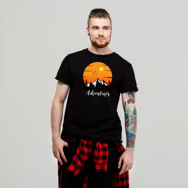 "Mountain Adventure Hiking Explorer: T-Shirt (Adventure.)