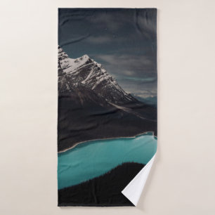MOUNTAIN ALPS SURROUNDING BODY OF WATER BATH TOWEL