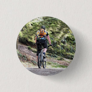 MOUNTAIN BIKING 3 CM ROUND BADGE