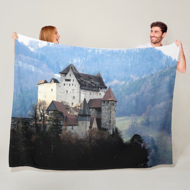 MOUNTAIN CASTLE FLEECE BLANKET (In Situ)