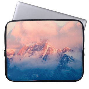 MOUNTAIN COVERED WITH SNOW AT DAYTIME LAPTOP SLEEVE