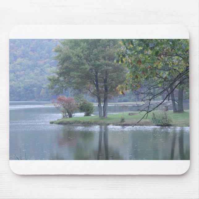 mountain lake mouse mat (Front)
