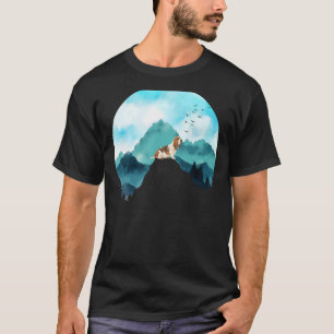 Mountain Pine Tree Blue Sky Birds are Flying Basse T-Shirt